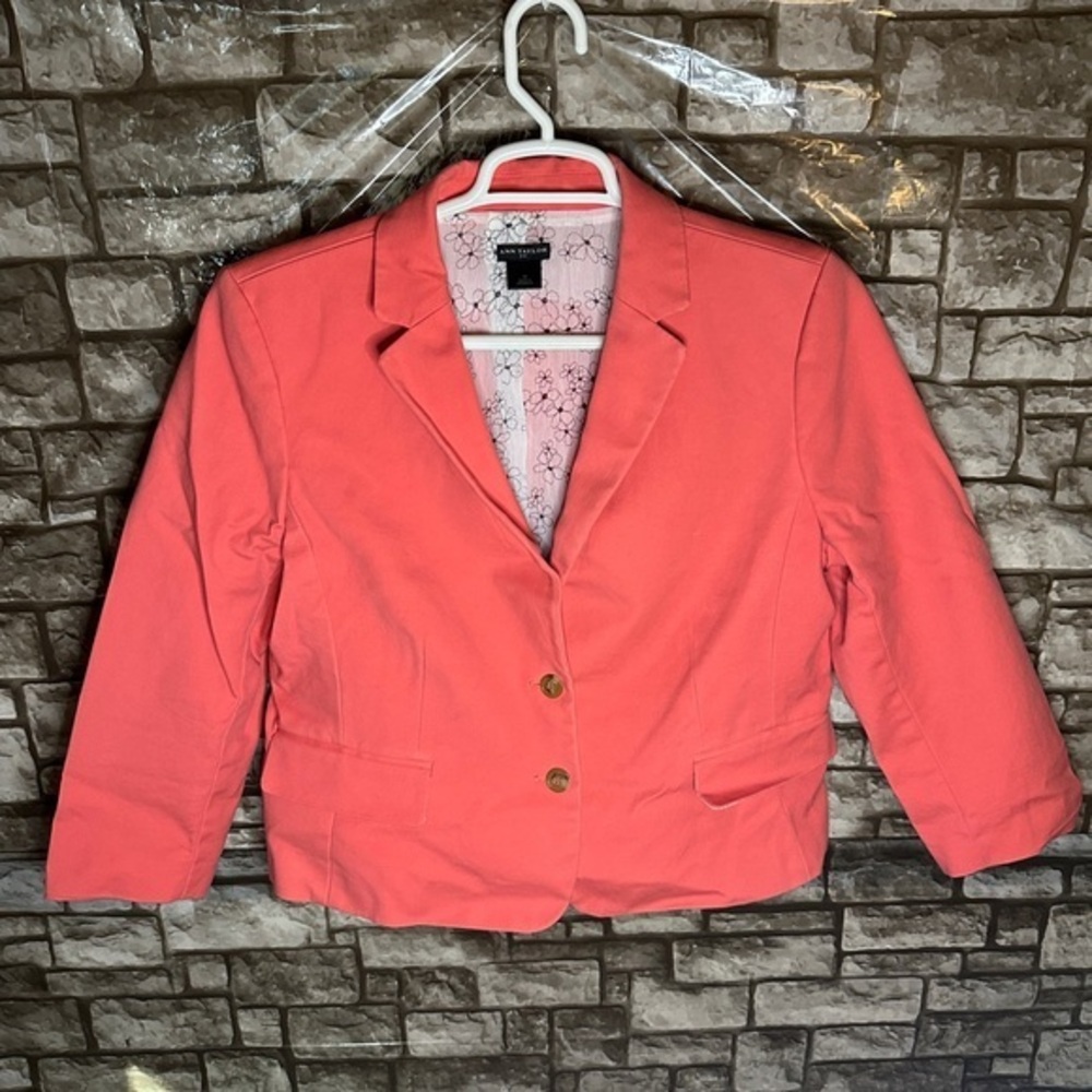 Ann Taylor Pink Button Up Blazer Size 16